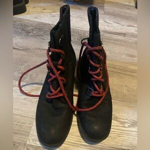 Sorel Boots Sz 8